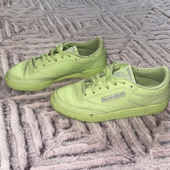 Special Edition Reebok Club C 85 shoes - Picture 3 of 6